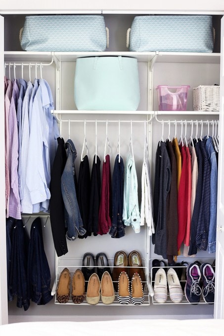 organized clothes closet, learn how to organize